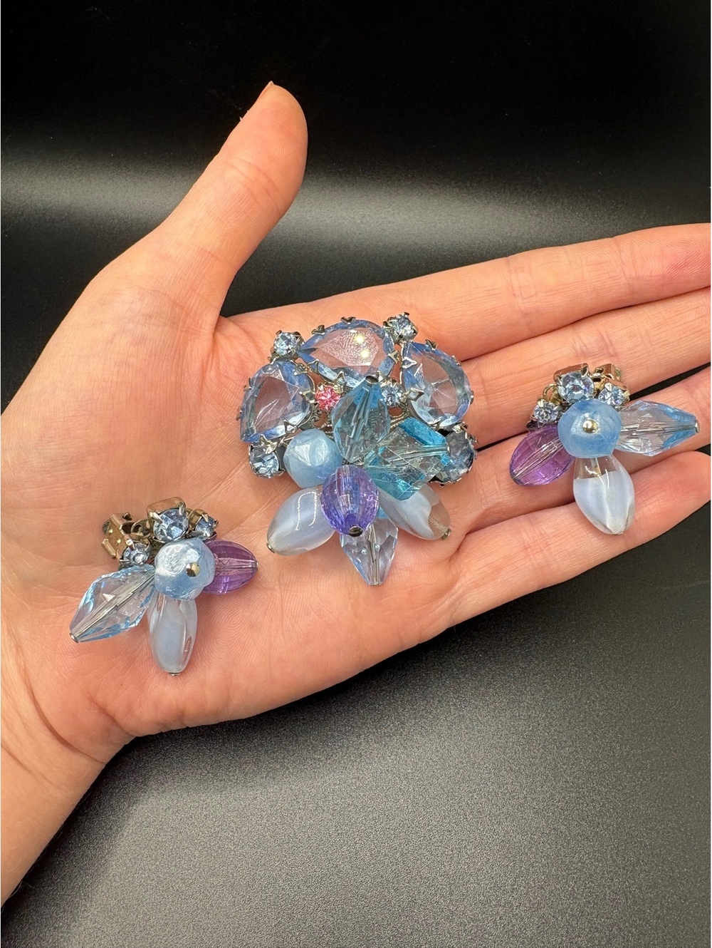 Rare Juliana D&E Blue Brooch and Earring Set- Ref #: 141